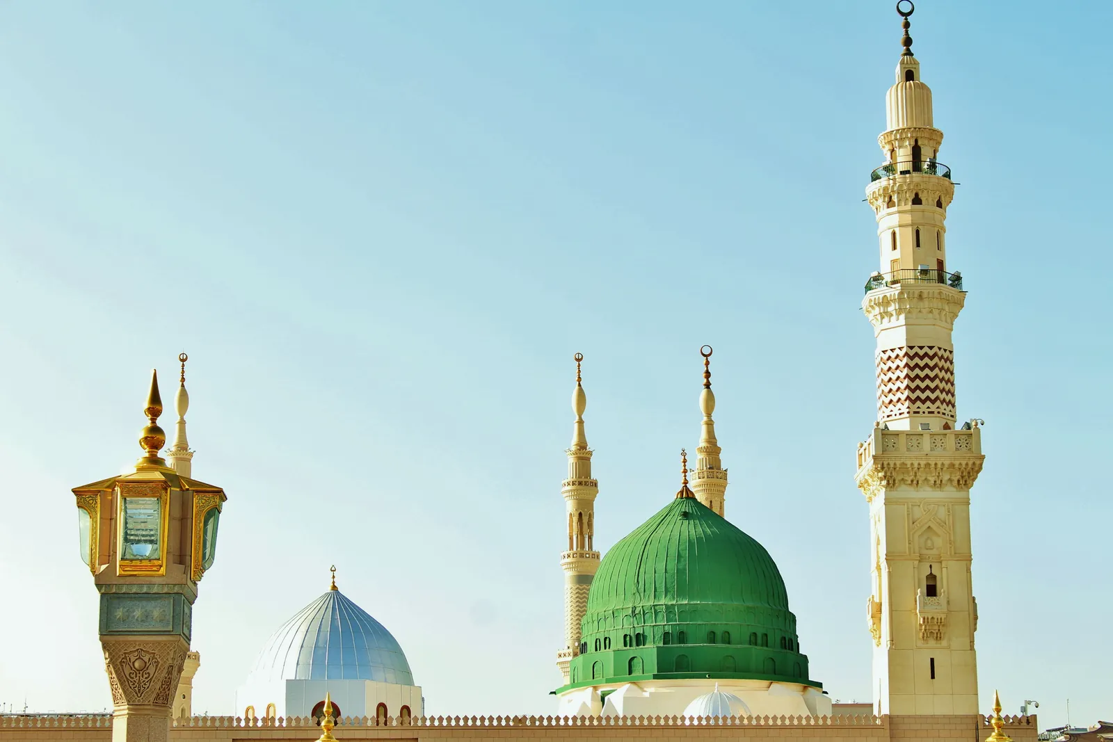 رحلة المدينة المنورة من الرياض — 4 أيام